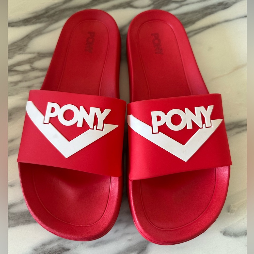 NWOT ✨ PONY sandals / slides